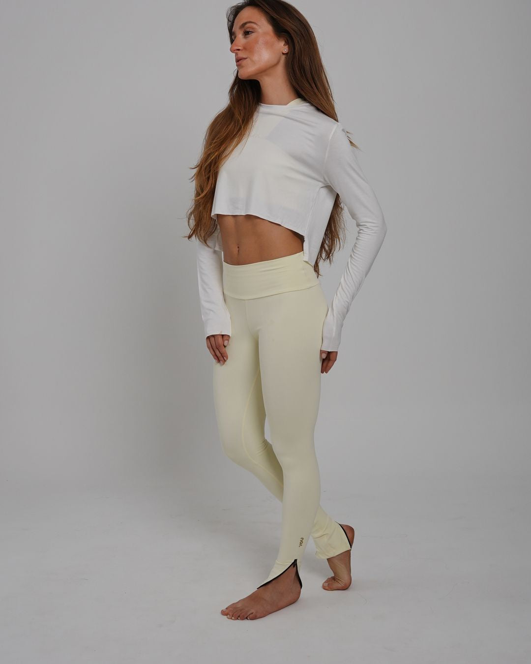 Camiseta Cris Cropped ML - Viscose com elastano