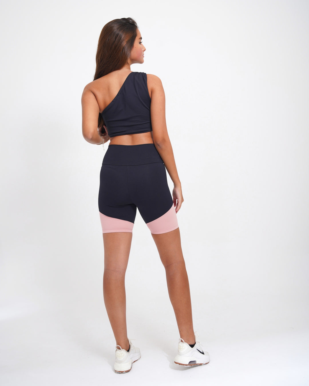 Bermuda Paola - Emana