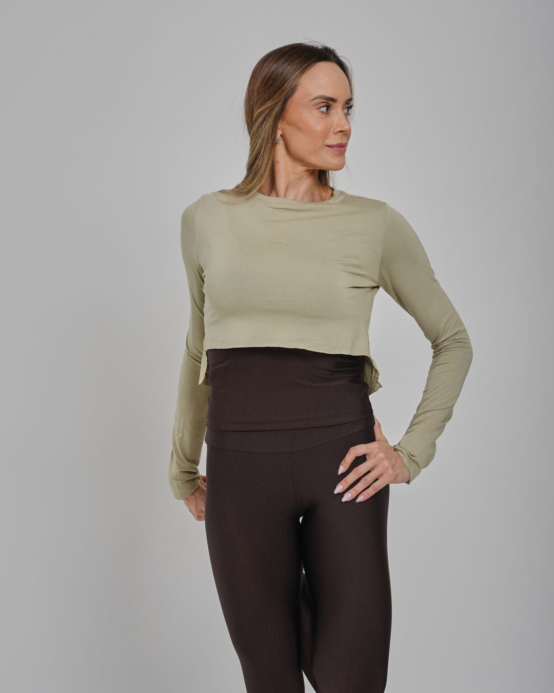 Camiseta Cris Cropped ML - Viscose com elastano