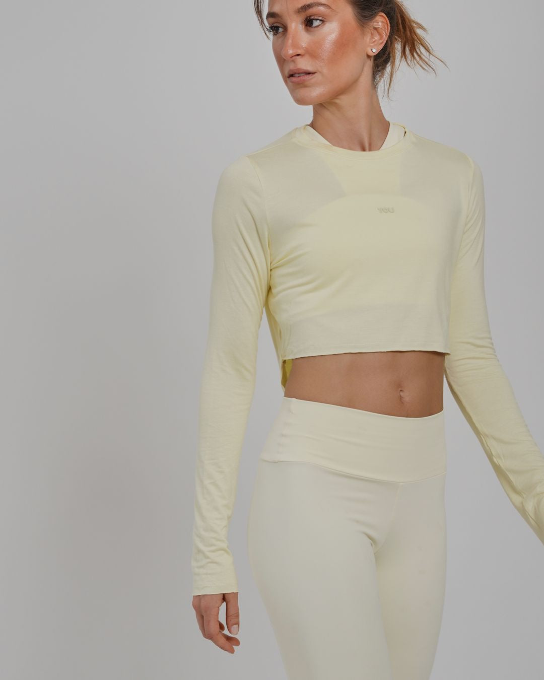 Camiseta Cris Cropped ML - Viscose com elastano