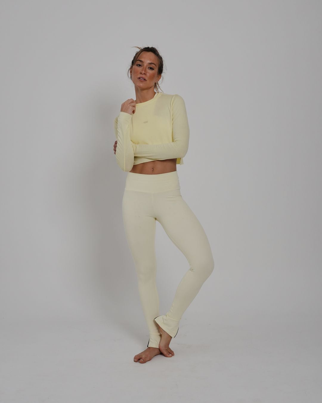 Camiseta Cris Cropped ML - Viscose com elastano